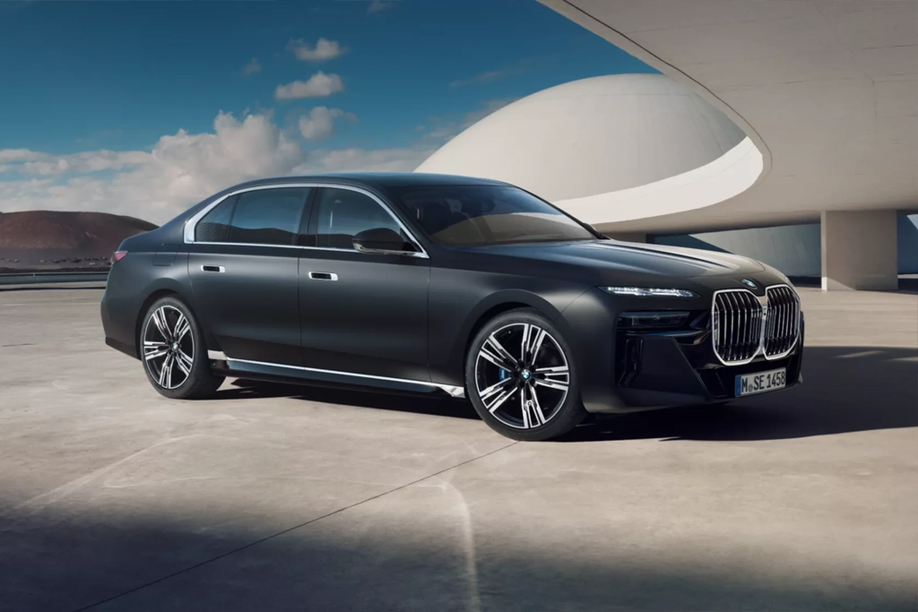 bmw_serie_7_banner_1265476102.webp