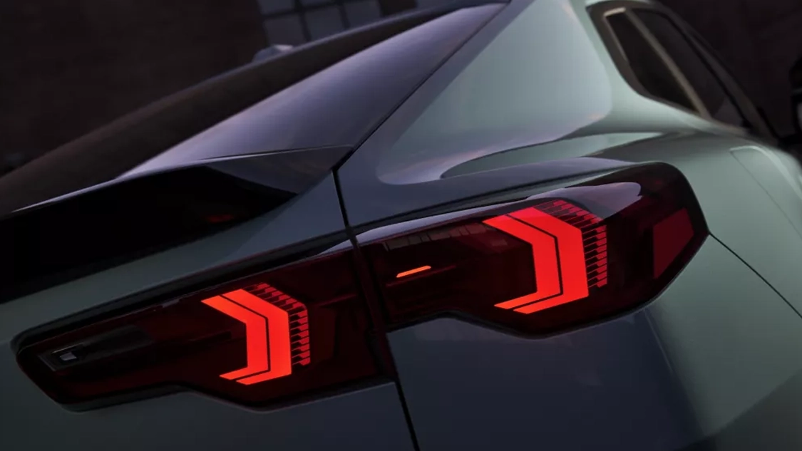 Vue arrière du BMW X2